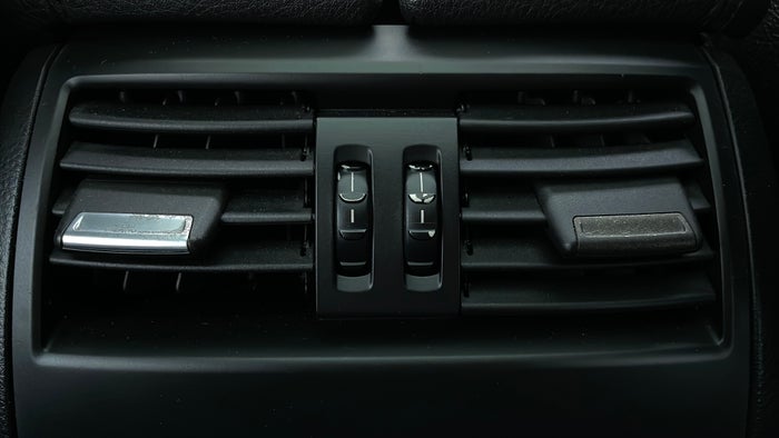BMW 520I-Rear AC Vents