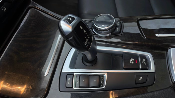 BMW 520I-Gear Lever