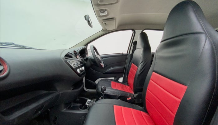 2017 Datsun Redi Go T(O) 1.0L LIMITED EDITION, Petrol, Manual, 28,950 km, Right Side Front Door Cabin