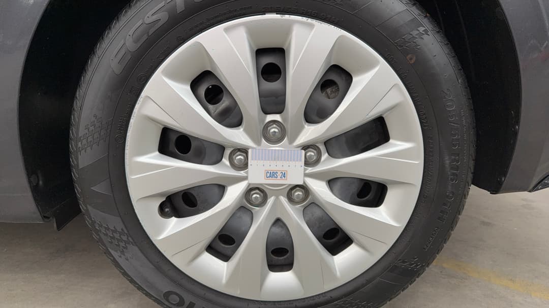 2024 Kia Cerato S Safety Pack, Automatic, 55893 km, Wheels Hubcap Rear LHS Gutter Rash