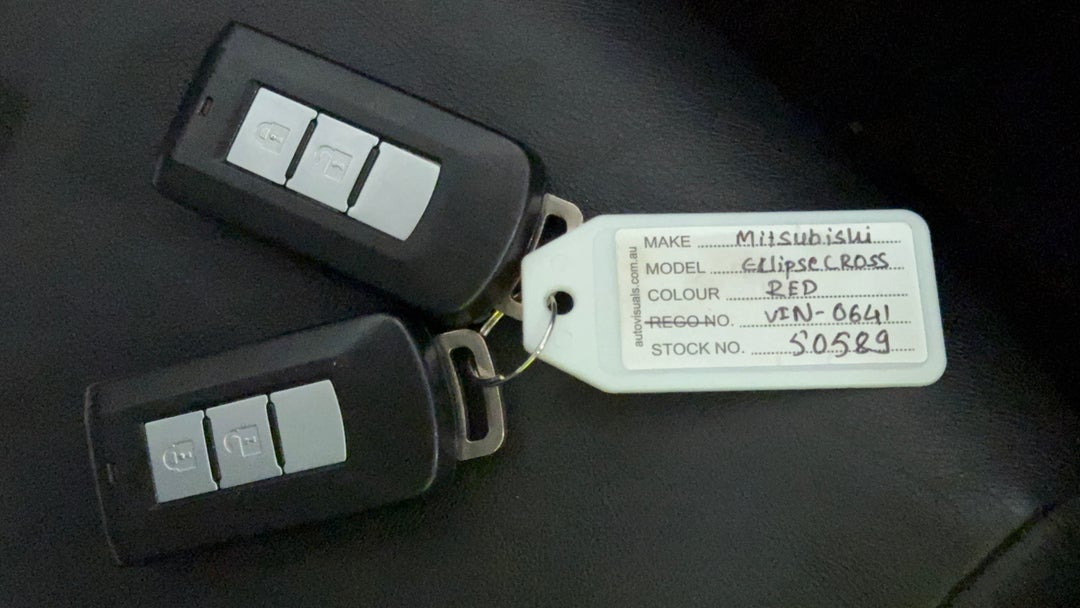 2018 Mitsubishi Eclipse Cross Exceed (AWD), Automatic, 96321 km, Key Close-up