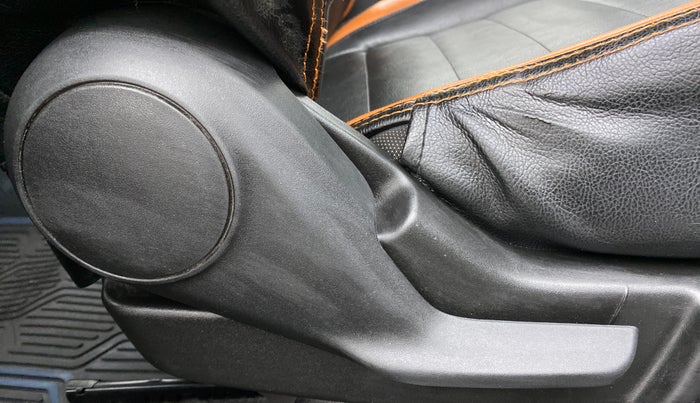 2019 Maruti Baleno DELTA PETROL 1.2, CNG, Manual, 68,160 km, Driver Side Adjustment Panel