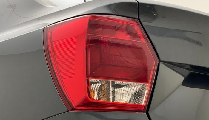 2018 Volkswagen Ameo COMFORTLINE 1.0L, Petrol, Manual, 50,090 km, Left tail light - Minor scratches