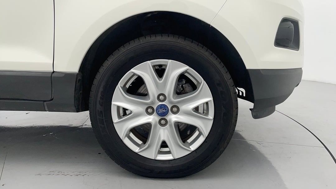 2015 Ford Ecosport Trend, Manual, 110776 km, Right Front Wheel
