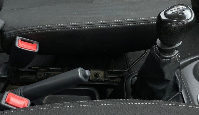 2019 Datsun Redi Go T (O), Petrol, Manual, 18,145 km, Gear Lever