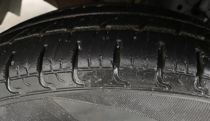2019 Datsun Redi Go T (O), Petrol, Manual, 18,145 km, Left Front Tyre Tread