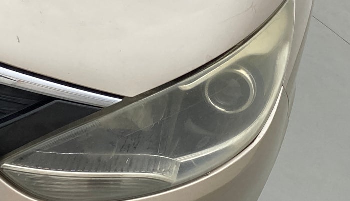 2015 Tata Bolt XT REVOTRON, Petrol, Manual, 60,329 km, Left headlight - Faded