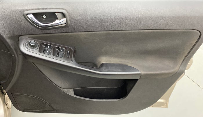 2015 Tata Bolt XT REVOTRON, Petrol, Manual, 60,329 km, Driver Side Door Panels Control