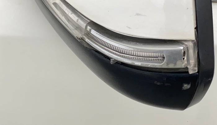 2016 Hyundai Creta SX PLUS AT 1.6 DIESEL, Diesel, Automatic, 65,798 km, Left rear-view mirror - Indicator light has minor damage