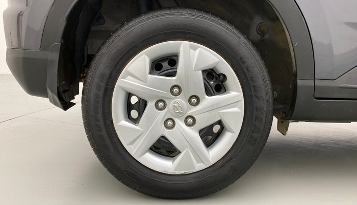 2020 Hyundai VENUE S MT 1.2 KAPPA, Petrol, Manual, 8,954 km, Right Rear Wheel
