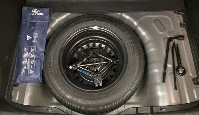 2020 Hyundai VENUE S MT 1.2 KAPPA, Petrol, Manual, 8,954 km, Spare Tyre