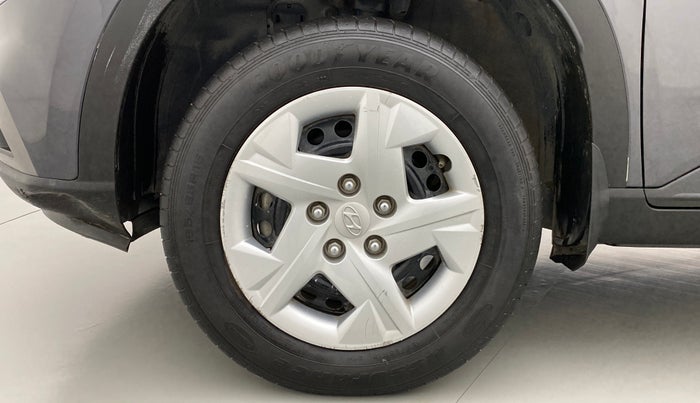 2020 Hyundai VENUE S MT 1.2 KAPPA, Petrol, Manual, 8,954 km, Left Front Wheel