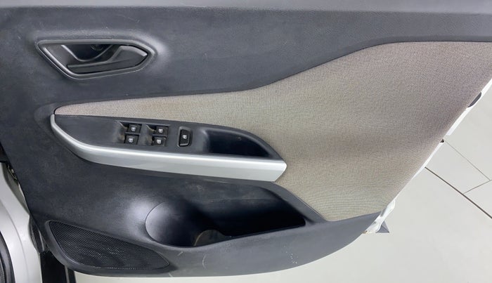 2021 Nissan MAGNITE XE 1.0 MT, Petrol, Manual, 11,917 km, Driver Side Door Panels Control