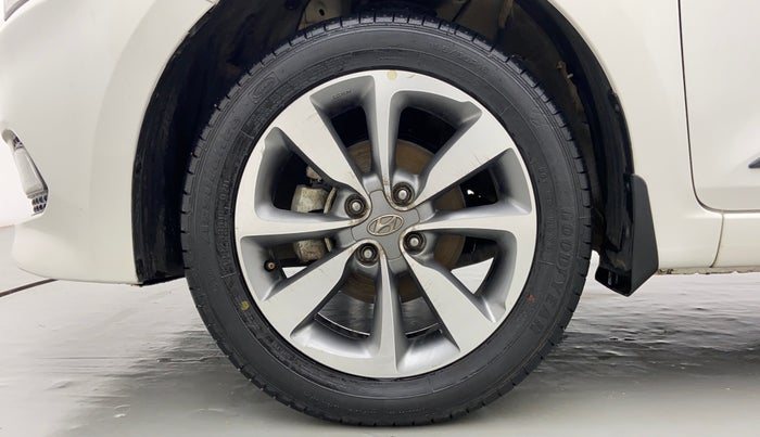 2015 Hyundai Elite i20 SPORTZ (O) 1.4, Diesel, Manual, 31,156 km, Left Front Wheel