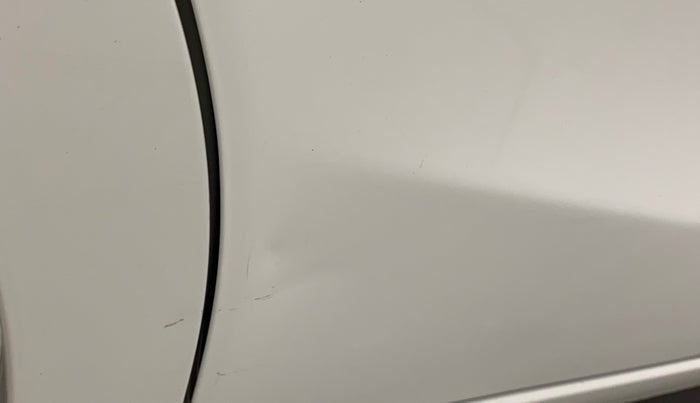 2018 Maruti Celerio VXI CNG, CNG, Manual, 1,06,820 km, Right rear door - Slightly dented