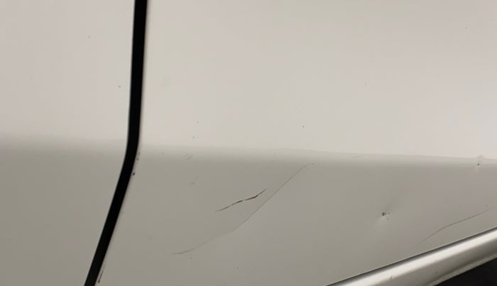 2018 Maruti Celerio VXI CNG, CNG, Manual, 1,06,820 km, Driver-side door - Slightly dented