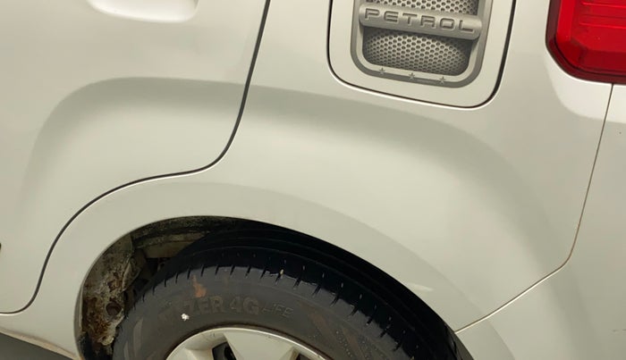 2019 Maruti New Wagon-R VXI 1.0, CNG, Manual, 67,060 km, Left quarter panel - Minor scratches