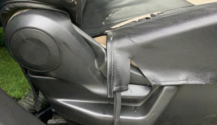 2019 Maruti New Wagon-R VXI 1.0, CNG, Manual, 67,060 km, Driver Side Adjustment Panel