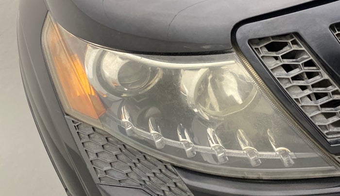 2014 Mahindra XUV500 W6 4X2, Diesel, Manual, 98,054 km, Right headlight - Faded