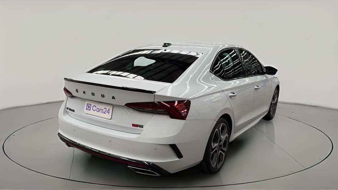 2022 SKODA Octavia Rs 180tsi, Automatic, 56528 km, Right Back Diagonal (45- Degree) View