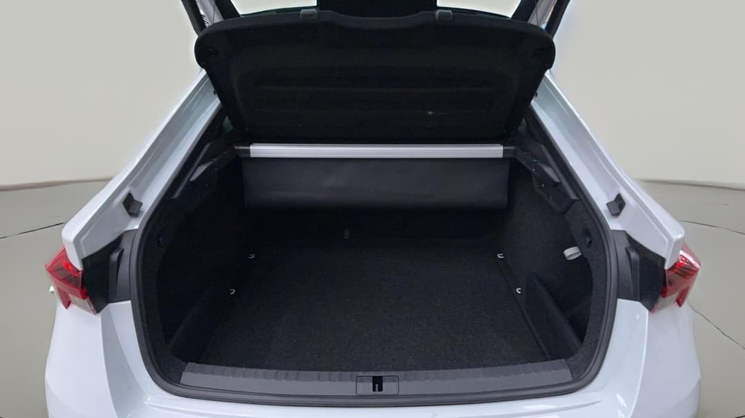 2022 SKODA Octavia Rs 180tsi, Automatic, 56528 km, Boot Inside View