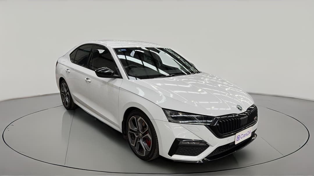 2022 SKODA Octavia Rs 180tsi, Automatic, 56528 km, Right Front Diagonal (45- Degree) View