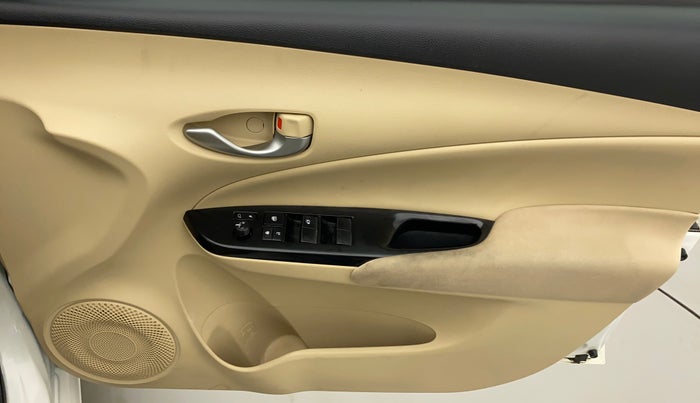 2018 Toyota YARIS G CVT, Petrol, Automatic, 76,719 km, Driver Side Door Panels Control