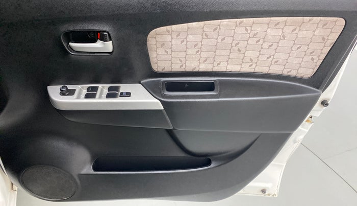 2015 Maruti Wagon R 1.0 VXI, Petrol, Manual, 56,303 km, Driver Side Door Panels Control