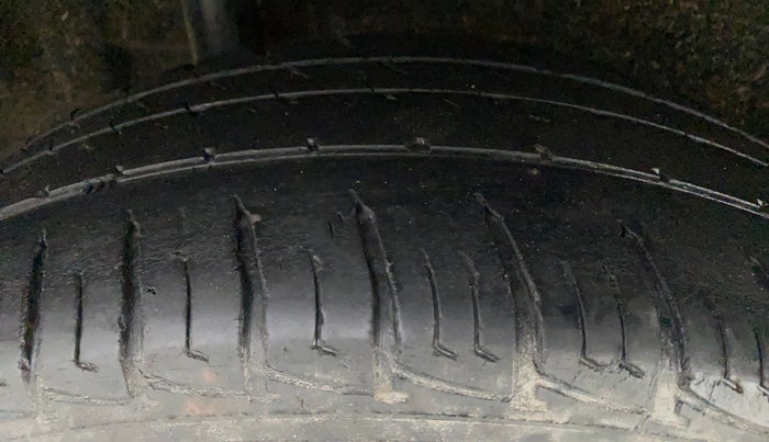 2019 Maruti Vitara Brezza VDI, Diesel, Manual, 61,307 km, Right Rear Tyre Tread