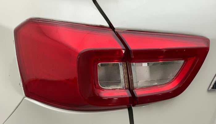 2019 Maruti Vitara Brezza VDI, Diesel, Manual, 61,307 km, Left tail light - Minor scratches