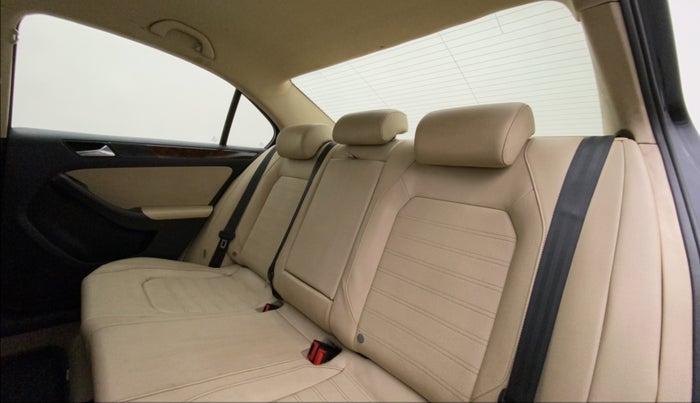 2012 Volkswagen Jetta HIGHLINE TDI, Diesel, Manual, 76,275 km, Right Side Rear Door Cabin