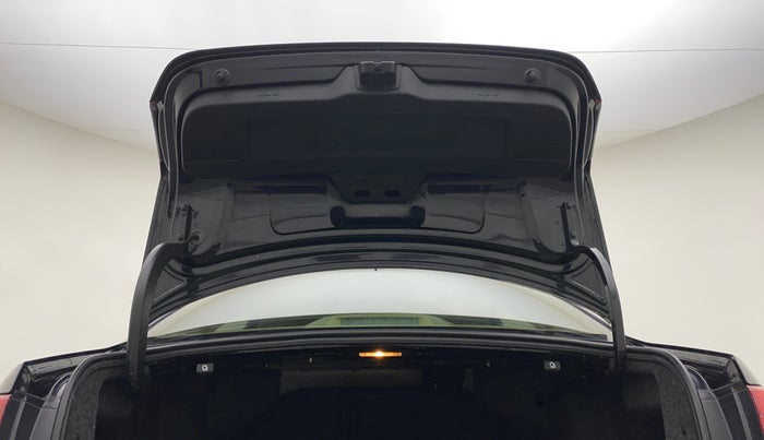 2012 Volkswagen Jetta HIGHLINE TDI, Diesel, Manual, 76,275 km, Boot Door Open