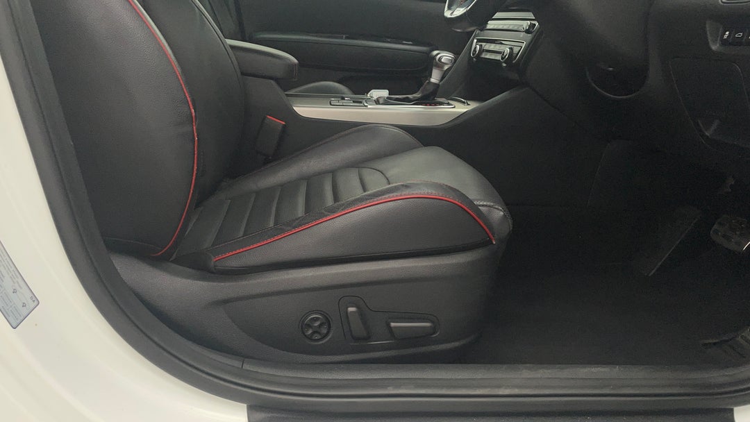 2018 Kia Optima Gt Nav (black Leather), Automatic, 85745 km, Drivers Side Adjustment Panel