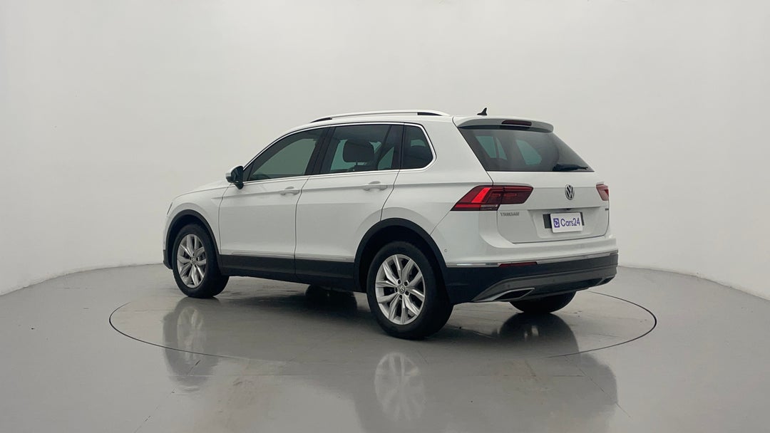 Left Back Diagonal (45- Degree) View