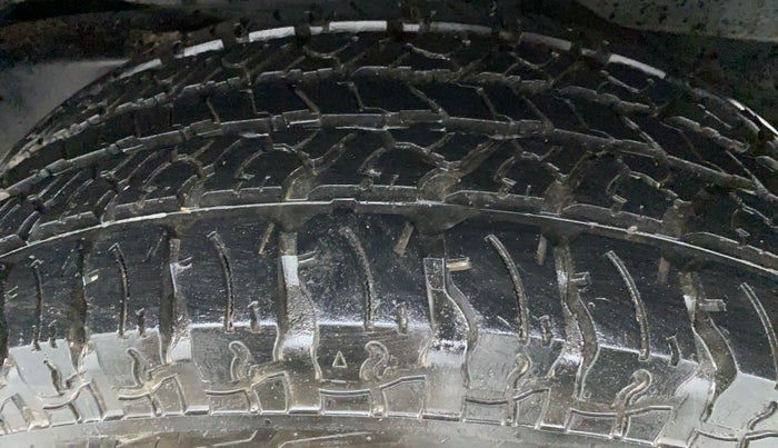 2022 Mahindra Thar LX HT PETROL 4WD MT, Petrol, Manual, 16,268 km, Left Rear Tyre Tread