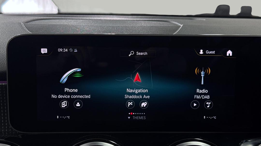 2020 Mercedes-benz Glb 250 4matic, Automatic, 75992 km, Infotainment System
