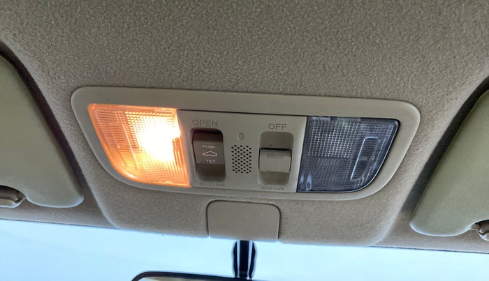 2012 Honda City 1.5L I-VTEC V AT SUNROOF, Petrol, Automatic, 75,080 km, Ceiling - Roof light not functional