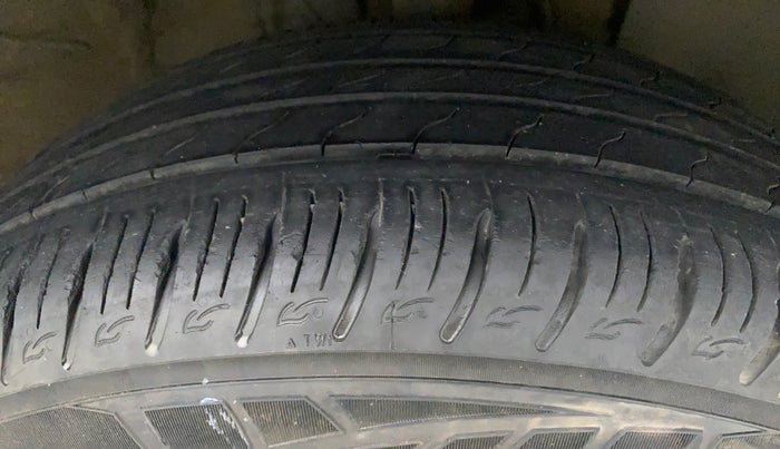 2020 Hyundai VENUE SX 1.0 TURBO, Petrol, Manual, 25,351 km, Right Front Tyre Tread