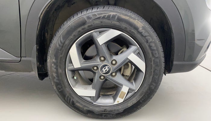 2020 Hyundai VENUE SX 1.0 TURBO, Petrol, Manual, 25,351 km, Right Front Wheel