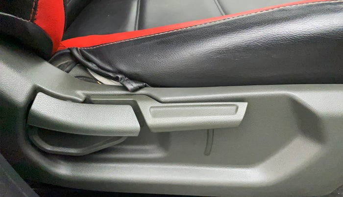 2020 Hyundai VENUE SX 1.0 TURBO, Petrol, Manual, 25,351 km, Driver Side Adjustment Panel
