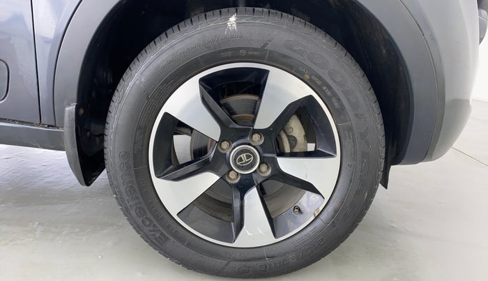 2018 Tata NEXON XMA 1.5, Diesel, Automatic, 78,374 km, Right Front Wheel