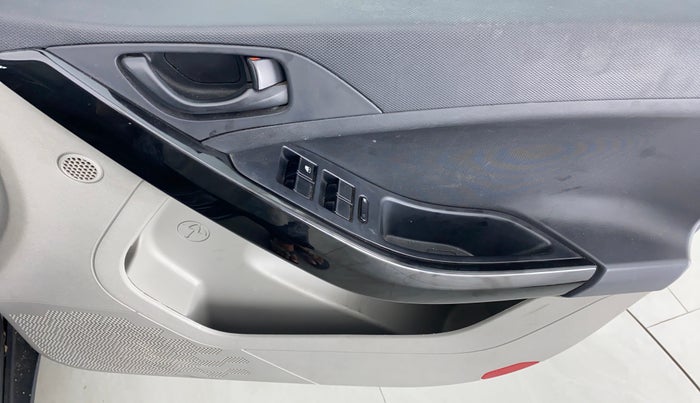 2018 Tata NEXON XMA 1.5, Diesel, Automatic, 78,374 km, Driver Side Door Panels Control