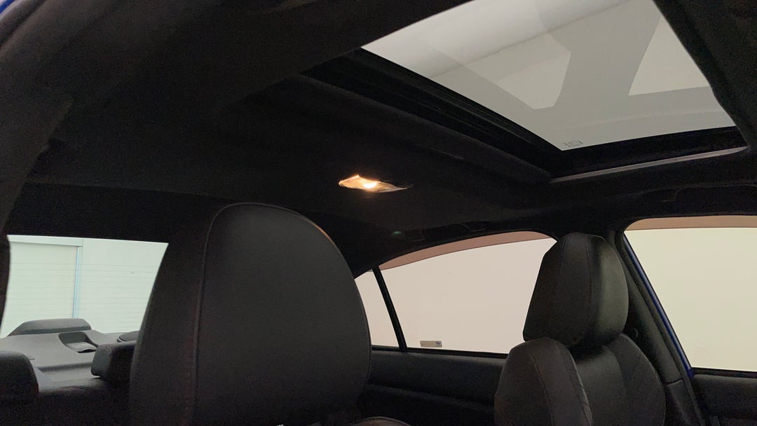 Interior Sunroof/Moonroof