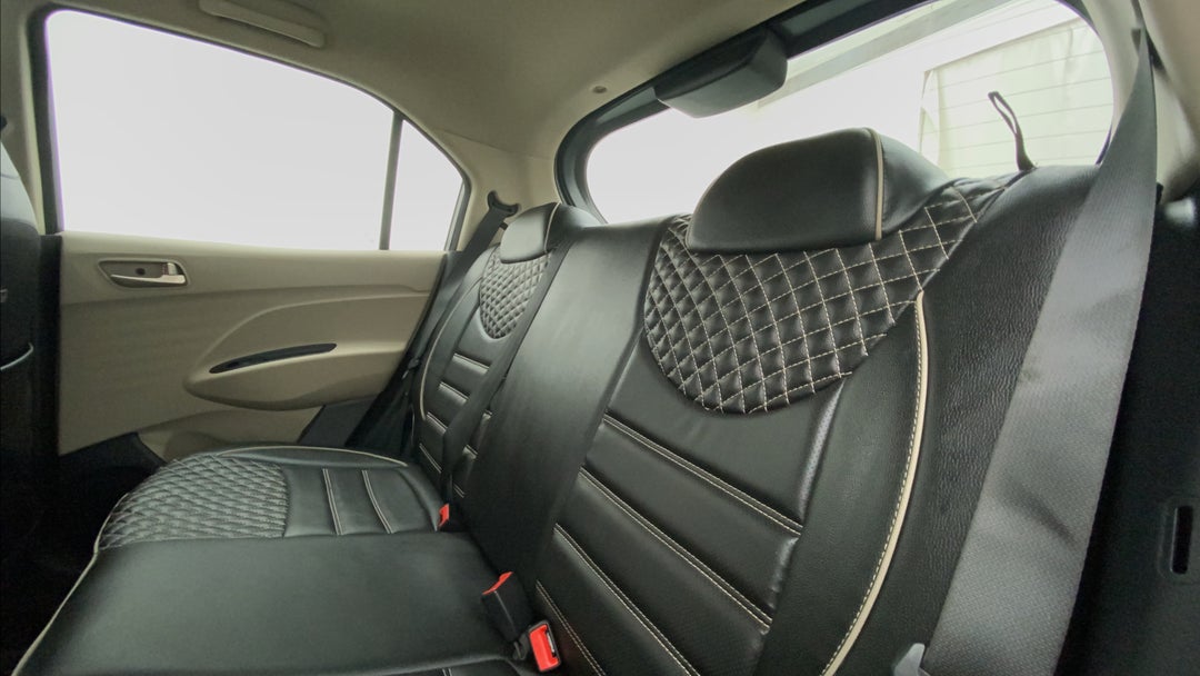 Right Side Rear Door Cabin