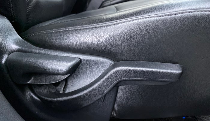 2018 Honda BR-V 1.5 i-VTEC V CVT, Petrol, Automatic, 77,245 km, Driver Side Adjustment Panel