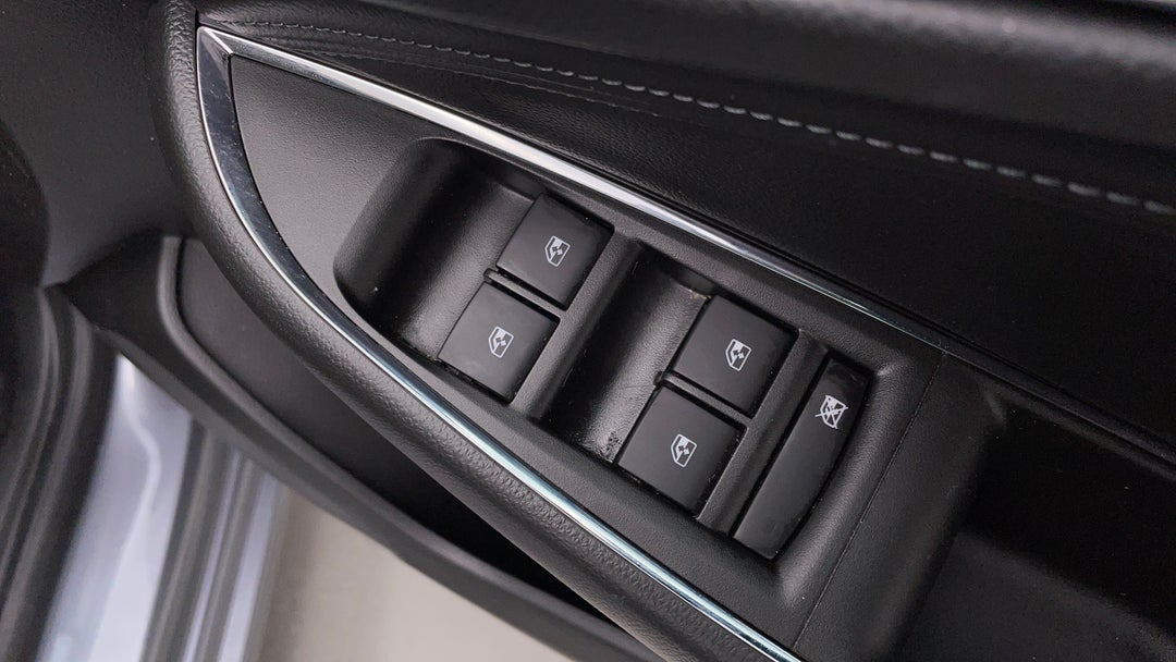 2017 Holden Astra Ltz, Automatic, 109286 km, Drivers Side Door Panel Controls