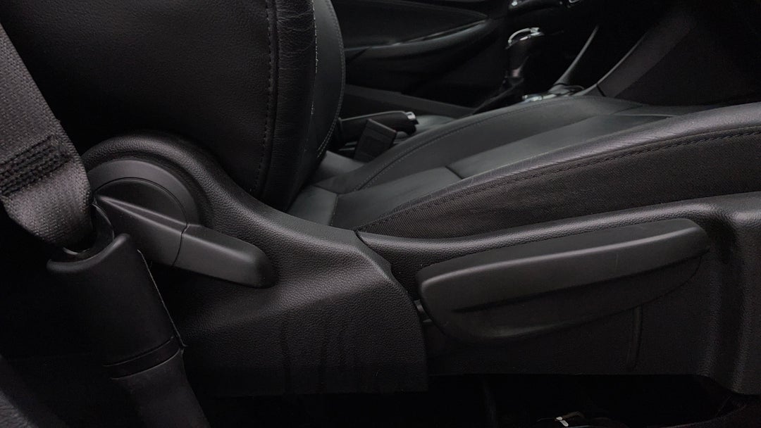 2017 Holden Astra Ltz, Automatic, 109286 km, Drivers Side Adjustment Panel