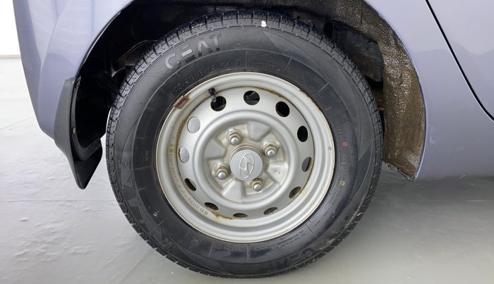 2015 Hyundai Eon ERA PLUS, Petrol, Manual, 13,665 km, Right Rear Wheel