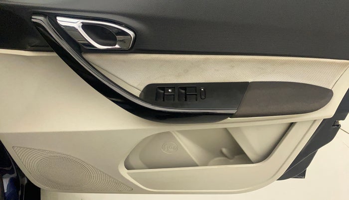 2022 Tata TIGOR XZ PLUS CNG, CNG, Manual, 24,490 km, Driver Side Door Panels Control