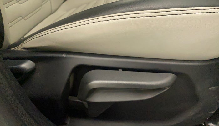 2022 Tata TIGOR XZ PLUS CNG, CNG, Manual, 24,490 km, Driver Side Adjustment Panel